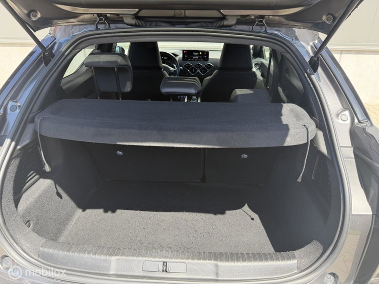 Vehicle Image 22