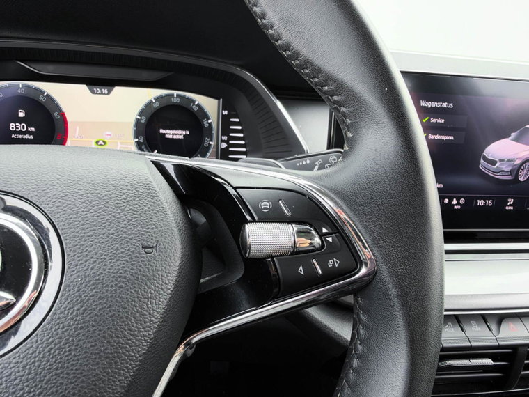 Vehicle Image 38