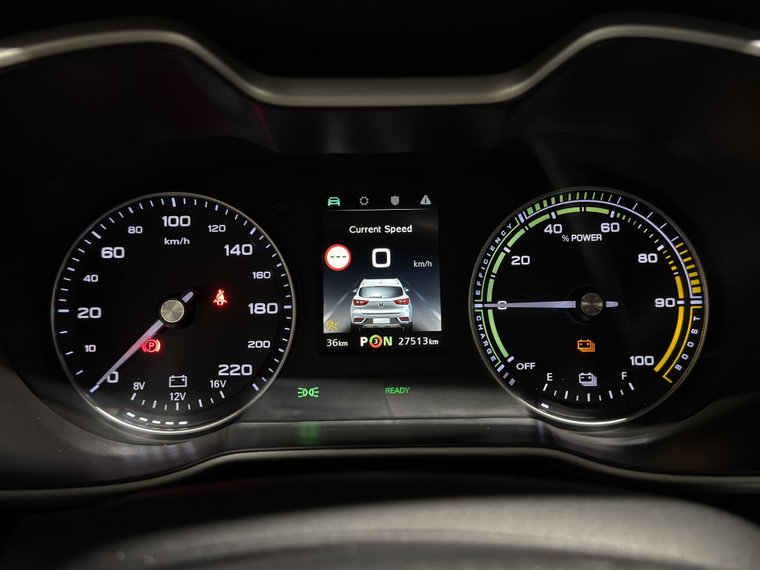 Vehicle Image 25