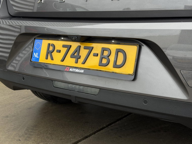 Vehicle Image 35
