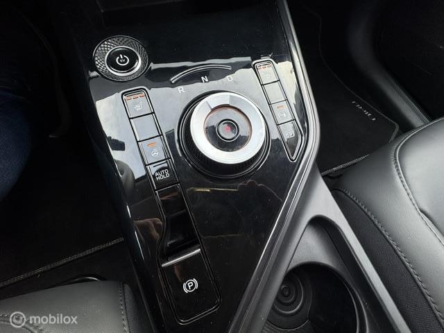 Vehicle Image 28