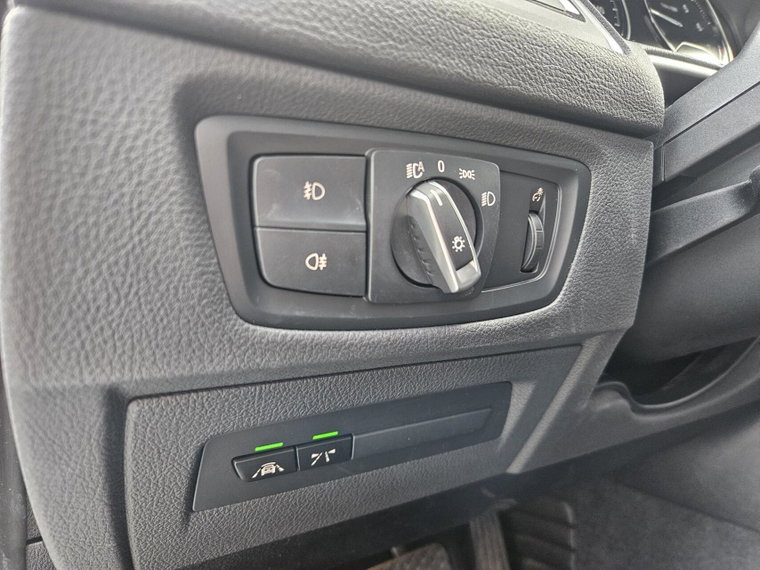 Vehicle Image 27