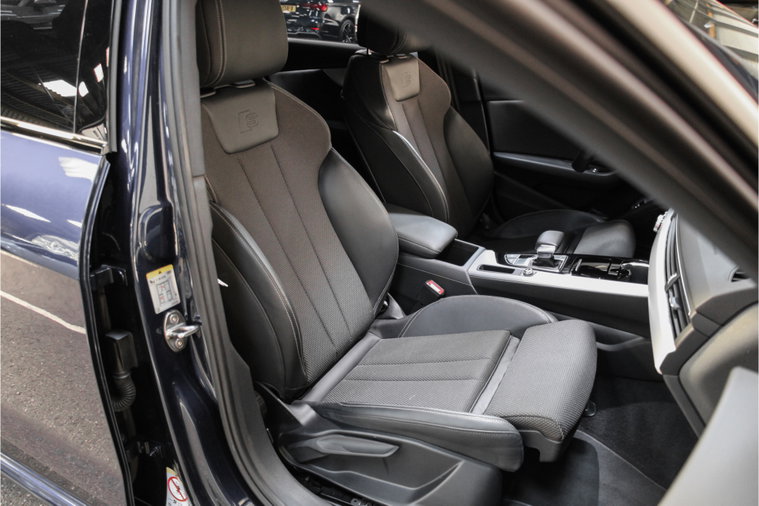 Vehicle Image 30