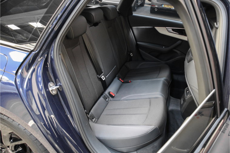 Vehicle Image 31