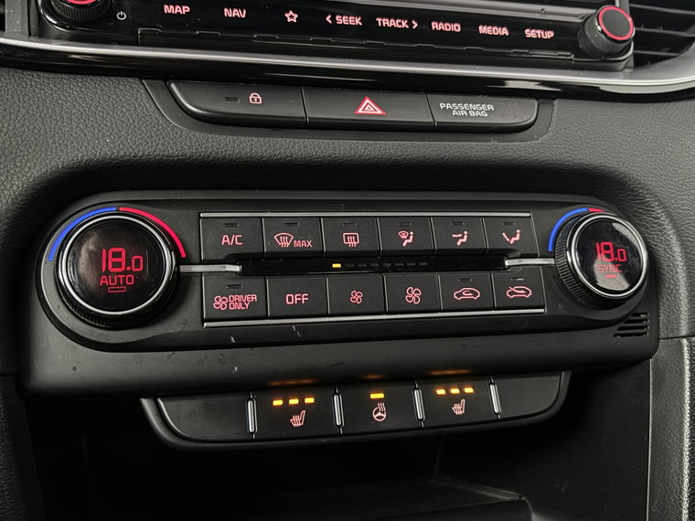 Vehicle Image 33
