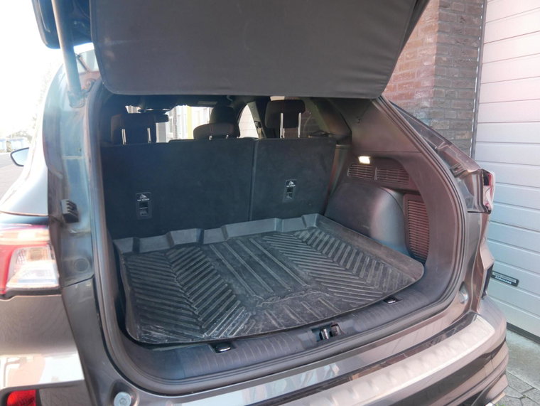 Vehicle Image 21