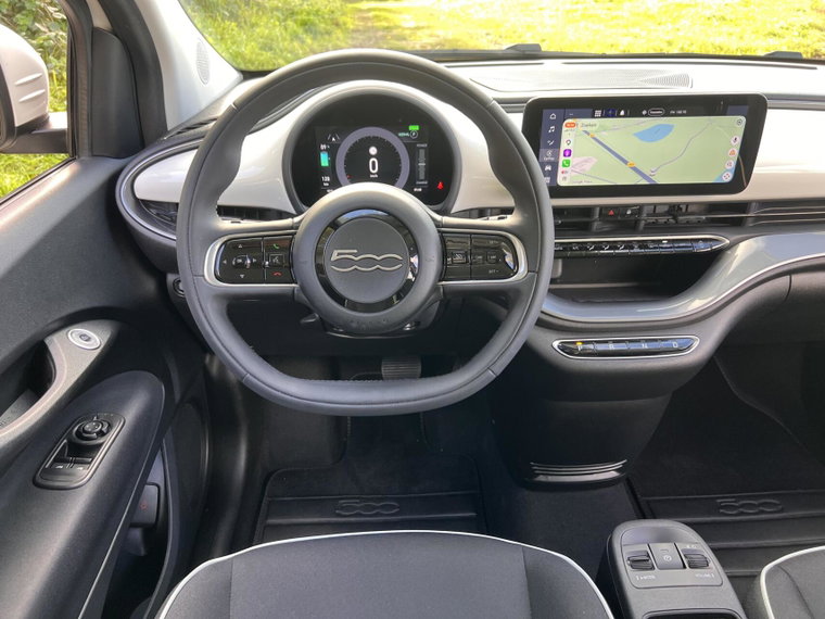 Vehicle Image 32