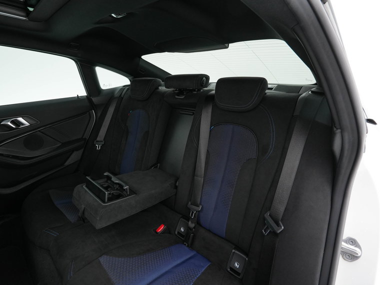 Vehicle Image 26