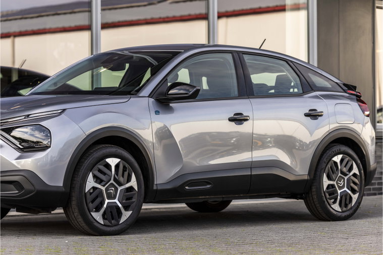 Vehicle Image 15