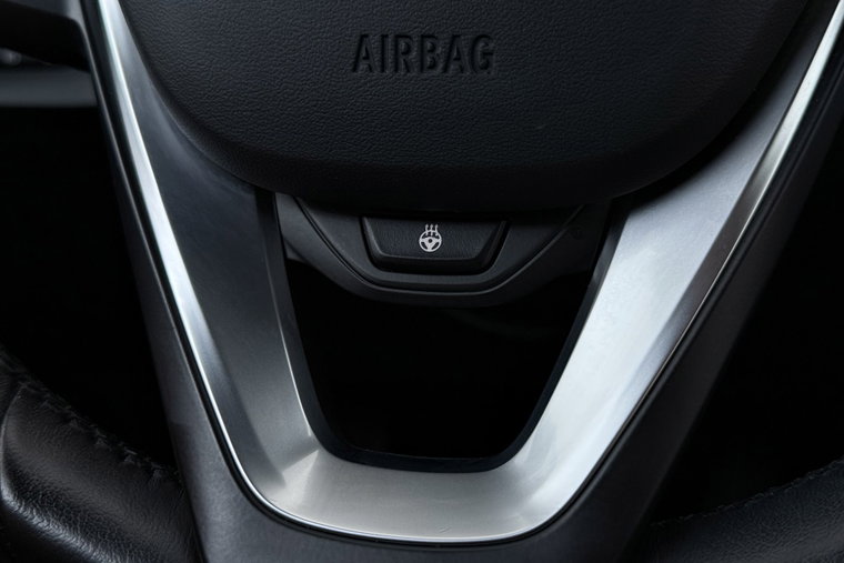Vehicle Image 35