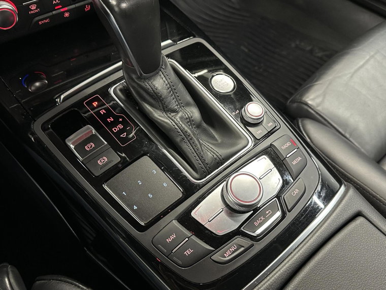 Vehicle Image 43