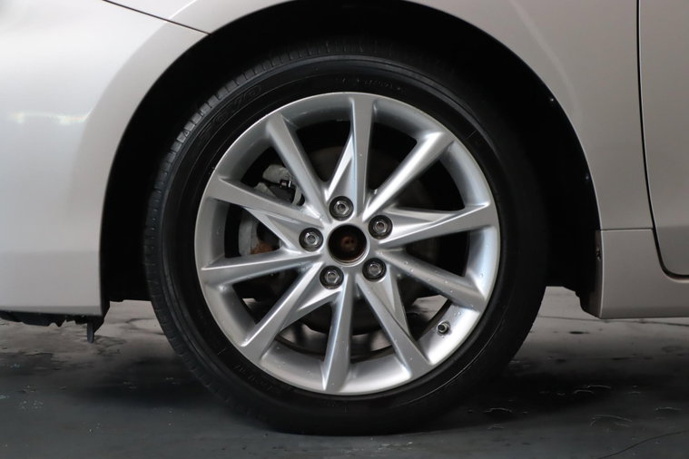 Vehicle Image 20
