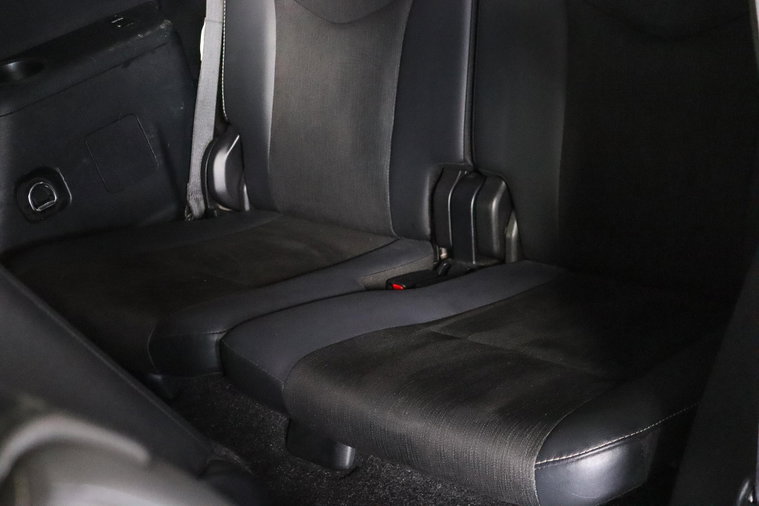 Vehicle Image 48