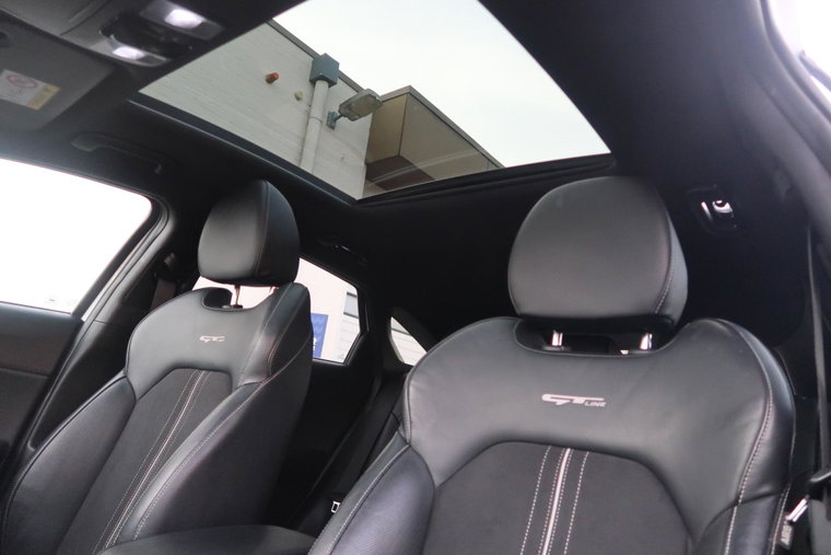 Vehicle Image 42