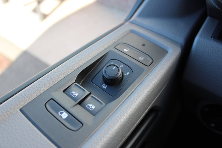 Vehicle Image 22