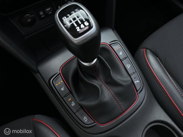 Vehicle Image 32