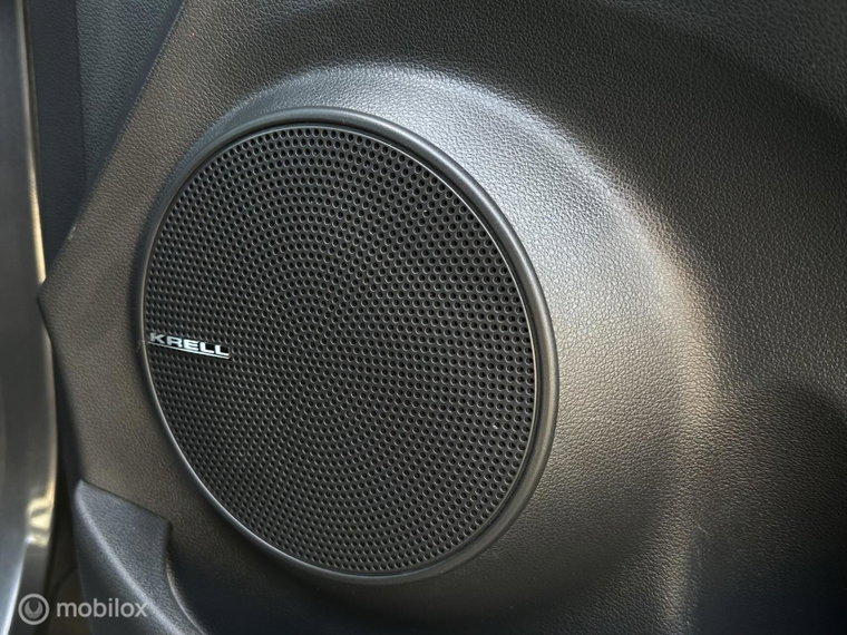 Vehicle Image 38
