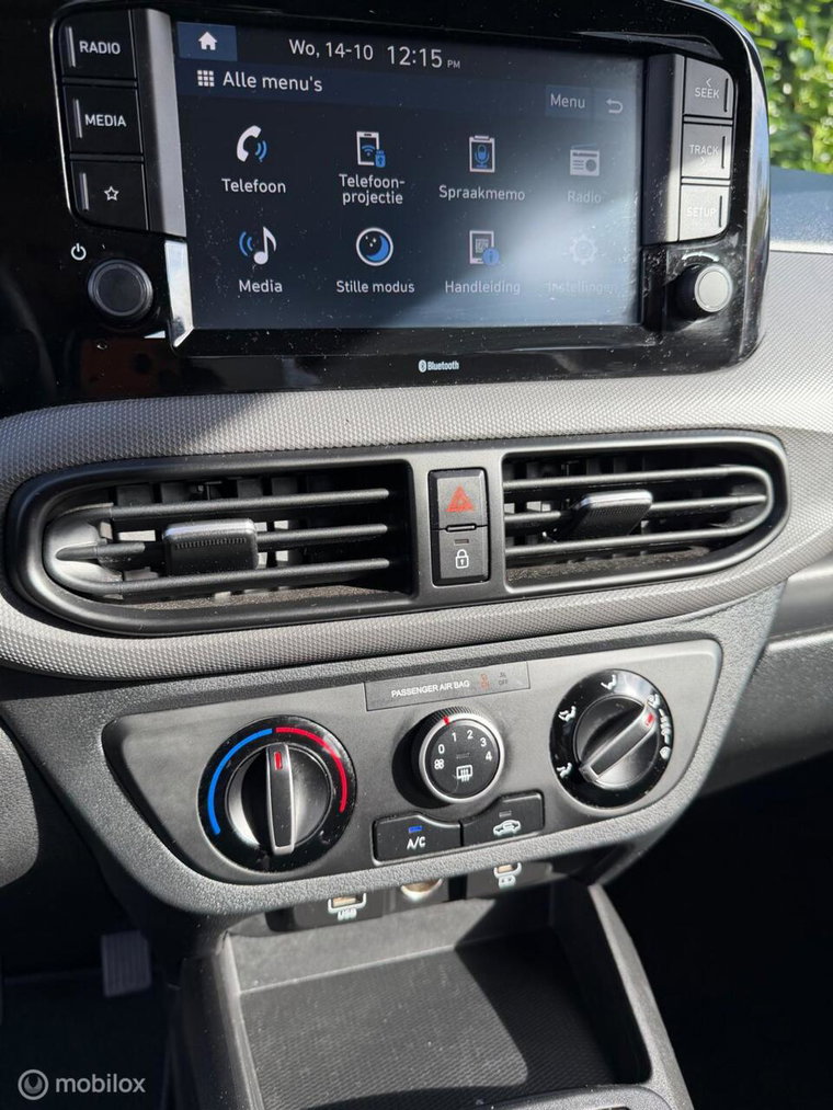Vehicle Image 22