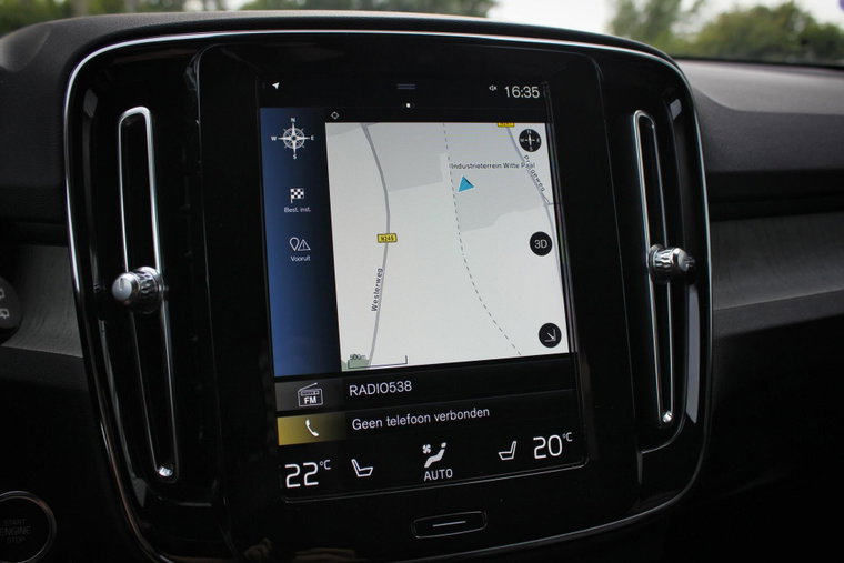 Vehicle Image 21