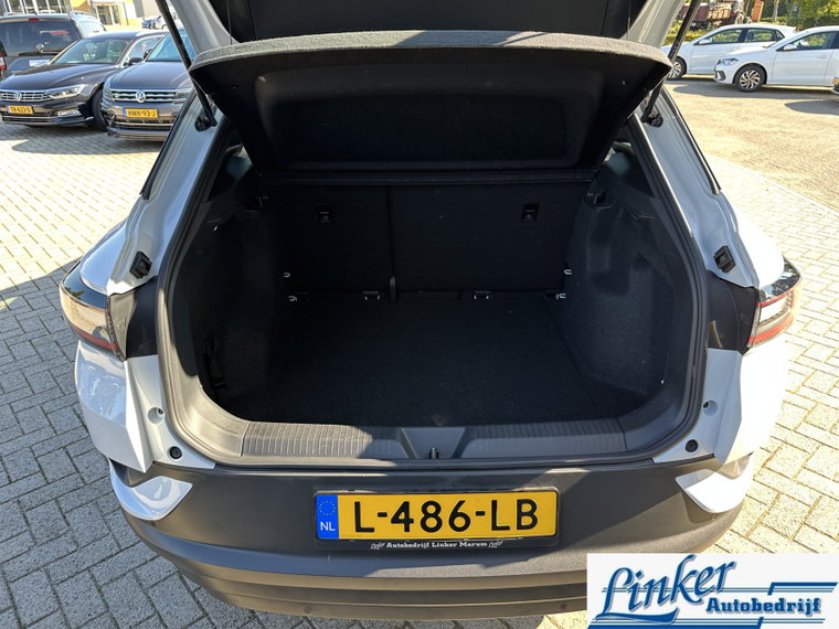 Vehicle Image 34