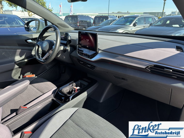 Vehicle Image 40
