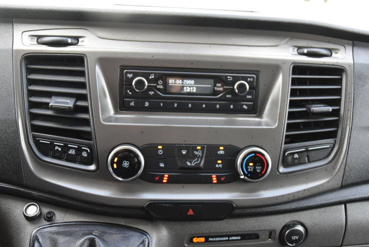 Vehicle Image 13