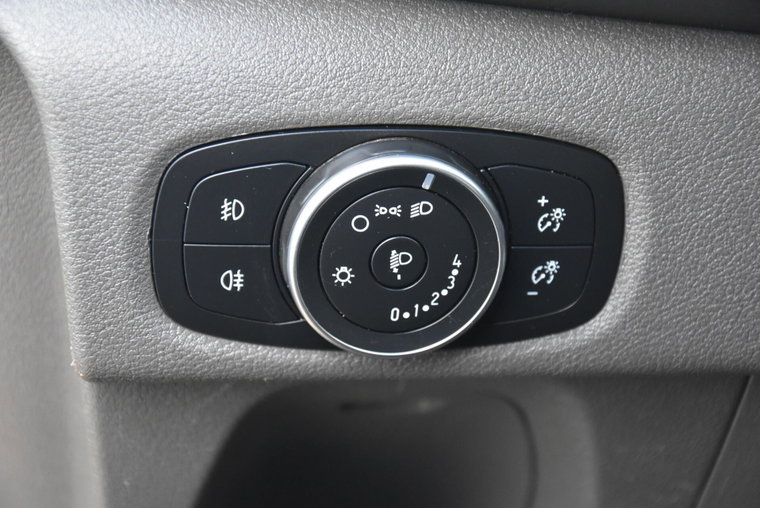Vehicle Image 17