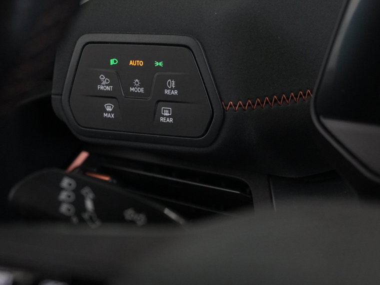 Vehicle Image 40