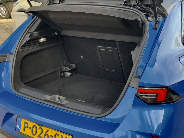 Vehicle Image 26