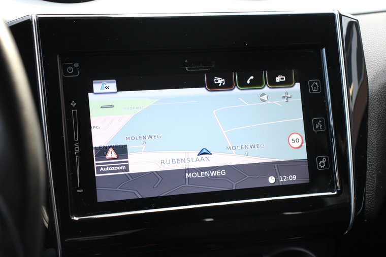Vehicle Image 13