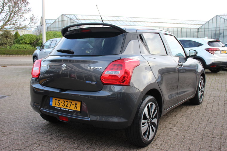 Vehicle Image 16