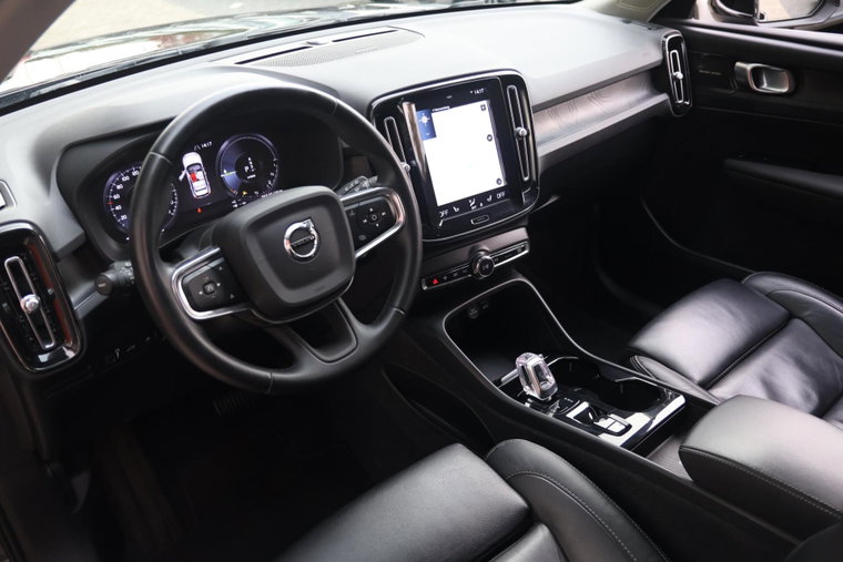 Vehicle Image 19