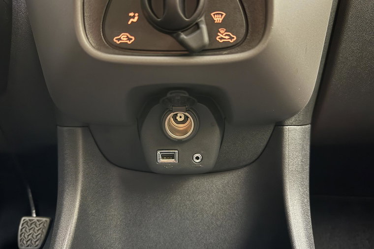 Vehicle Image 20