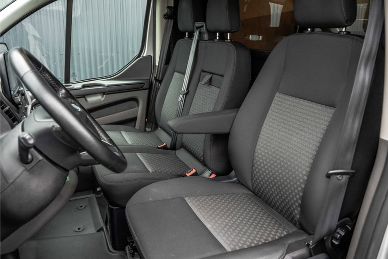 Vehicle Image 14
