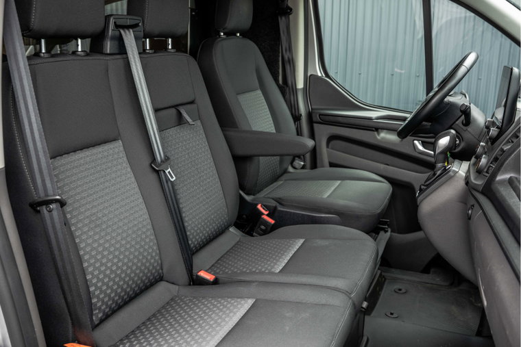Vehicle Image 15