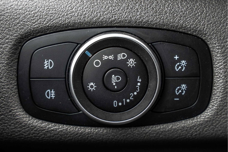 Vehicle Image 27