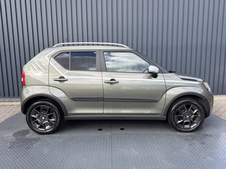 Vehicle Image 8