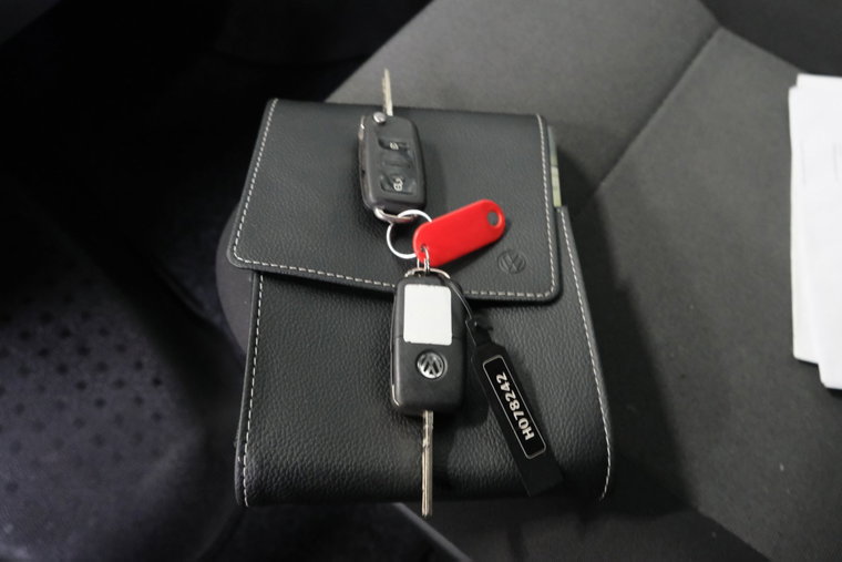 Vehicle Image 28