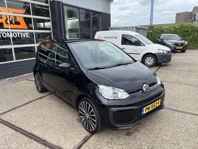 Vehicle Image 6