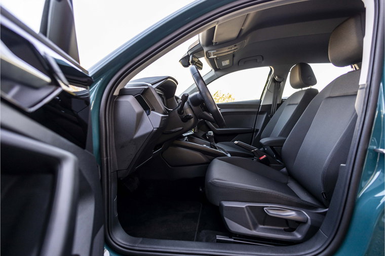 Vehicle Image 20