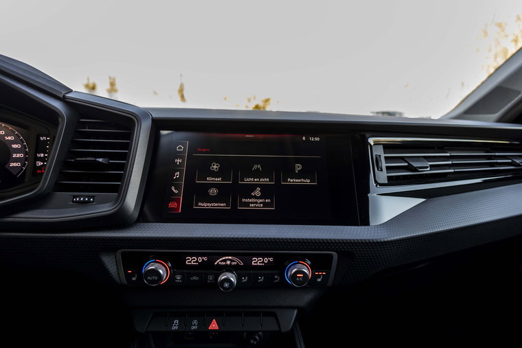 Vehicle Image 35