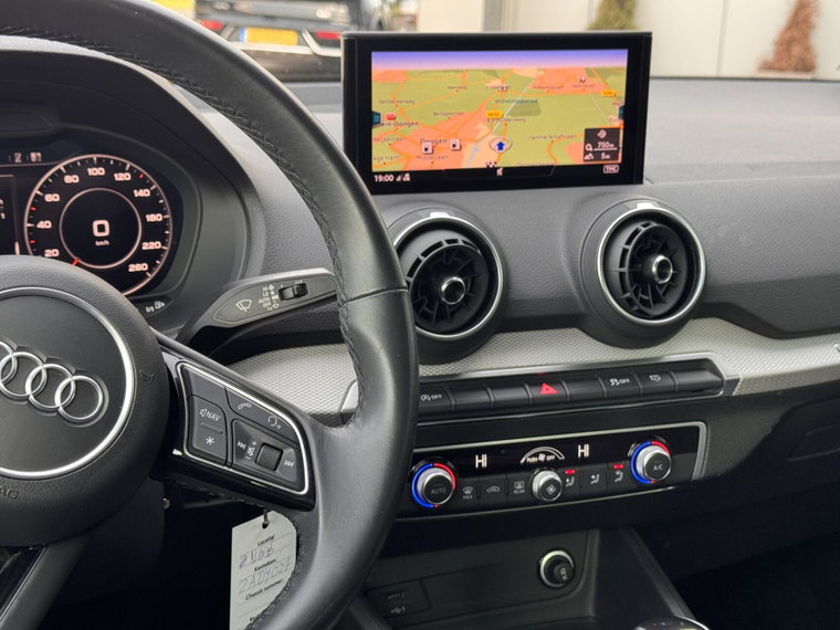 Vehicle Image 26