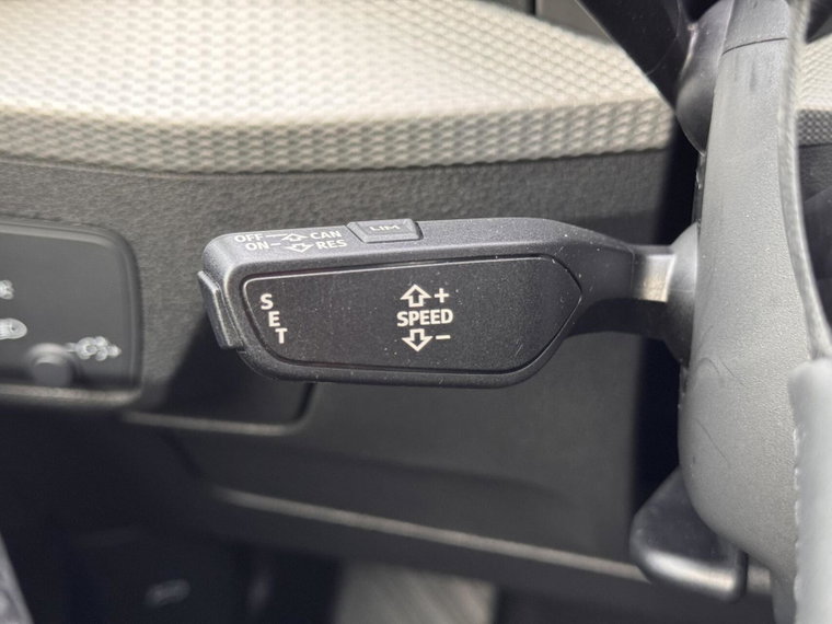 Vehicle Image 29