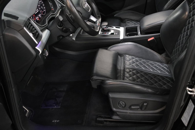 Vehicle Image 18