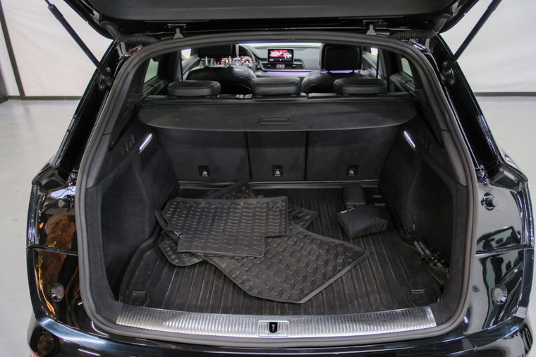 Vehicle Image 29
