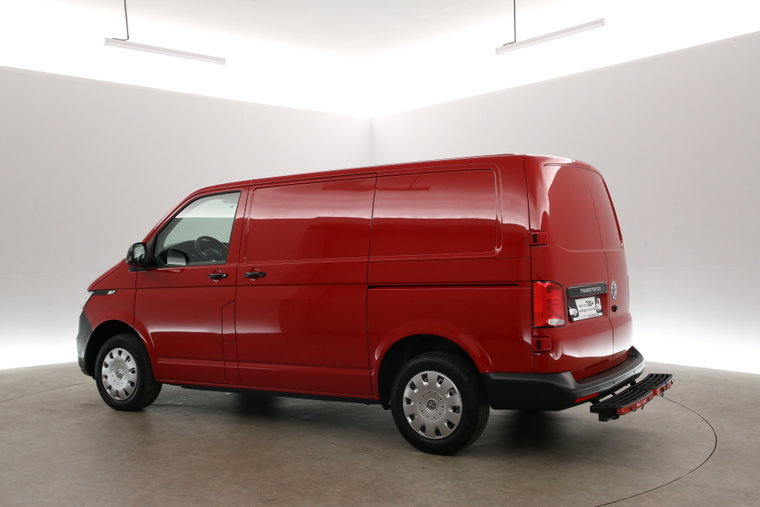Vehicle Image 7