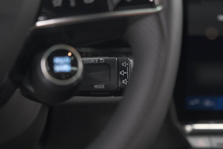 Vehicle Image 48