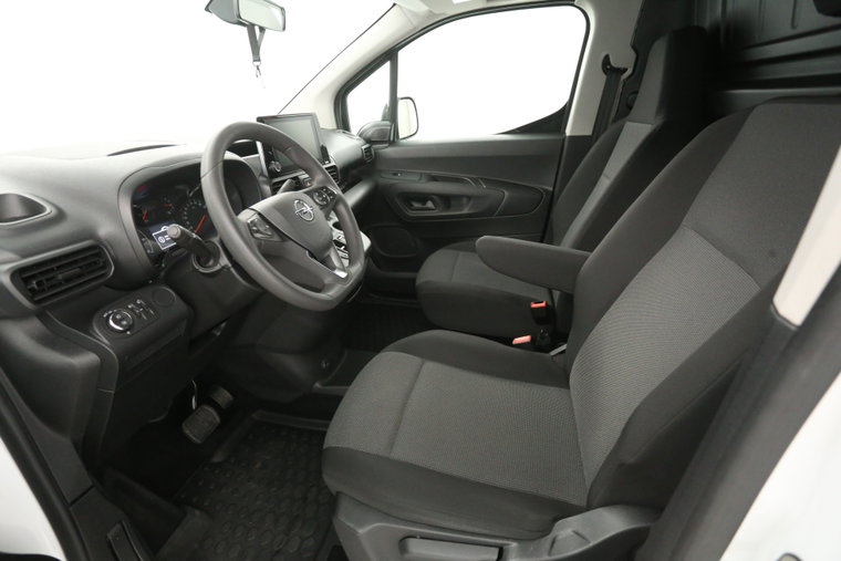 Vehicle Image 22