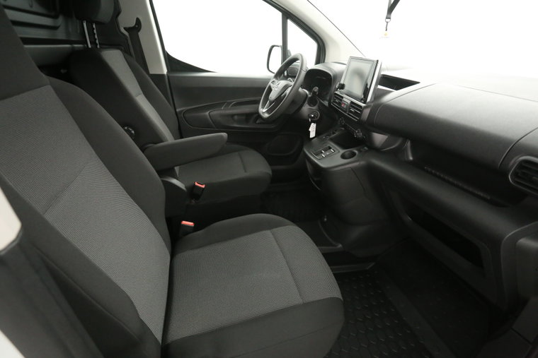 Vehicle Image 23
