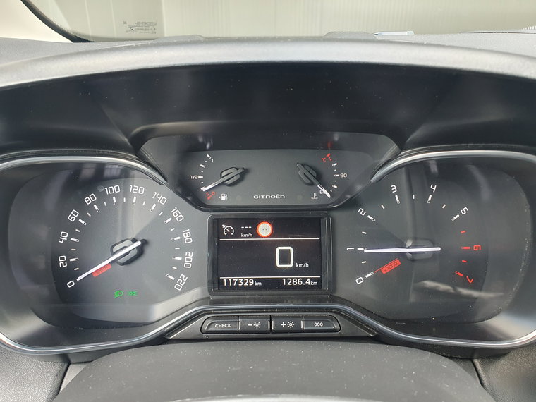Vehicle Image 33
